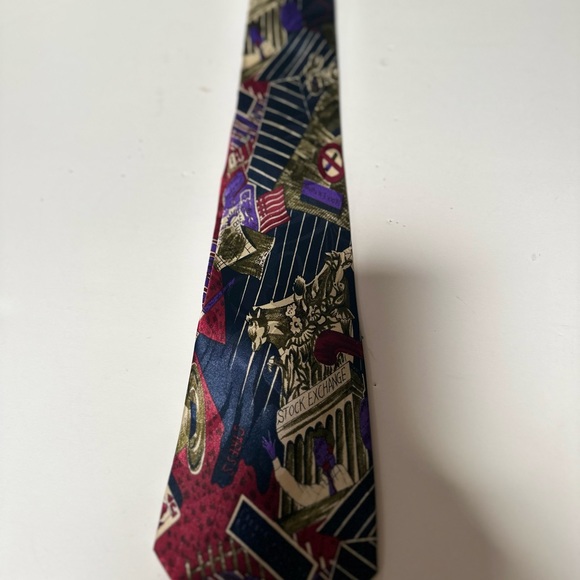 EUC 6 Men’s Ties. All 100% silk. Assorted Brands. Excellent Condition. - Picture 5 of 10